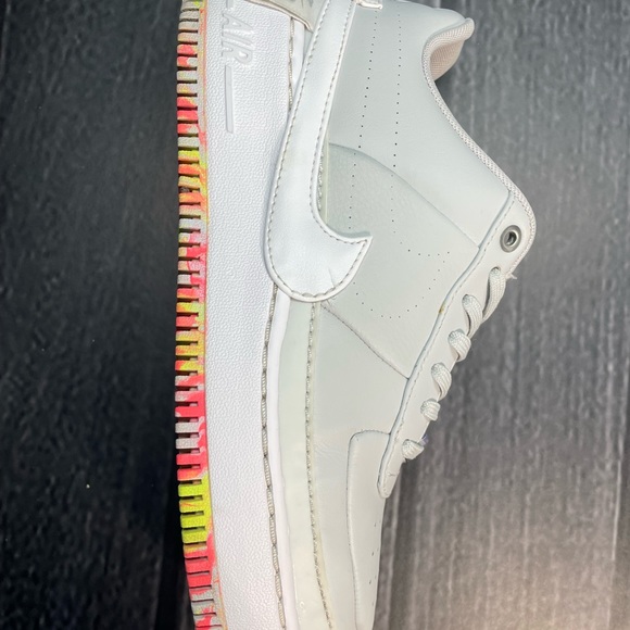 Nike Air Force 1 Jester XX Floral Print Womens 9 Platinum White AV2461-001 - Picture 6 of 16